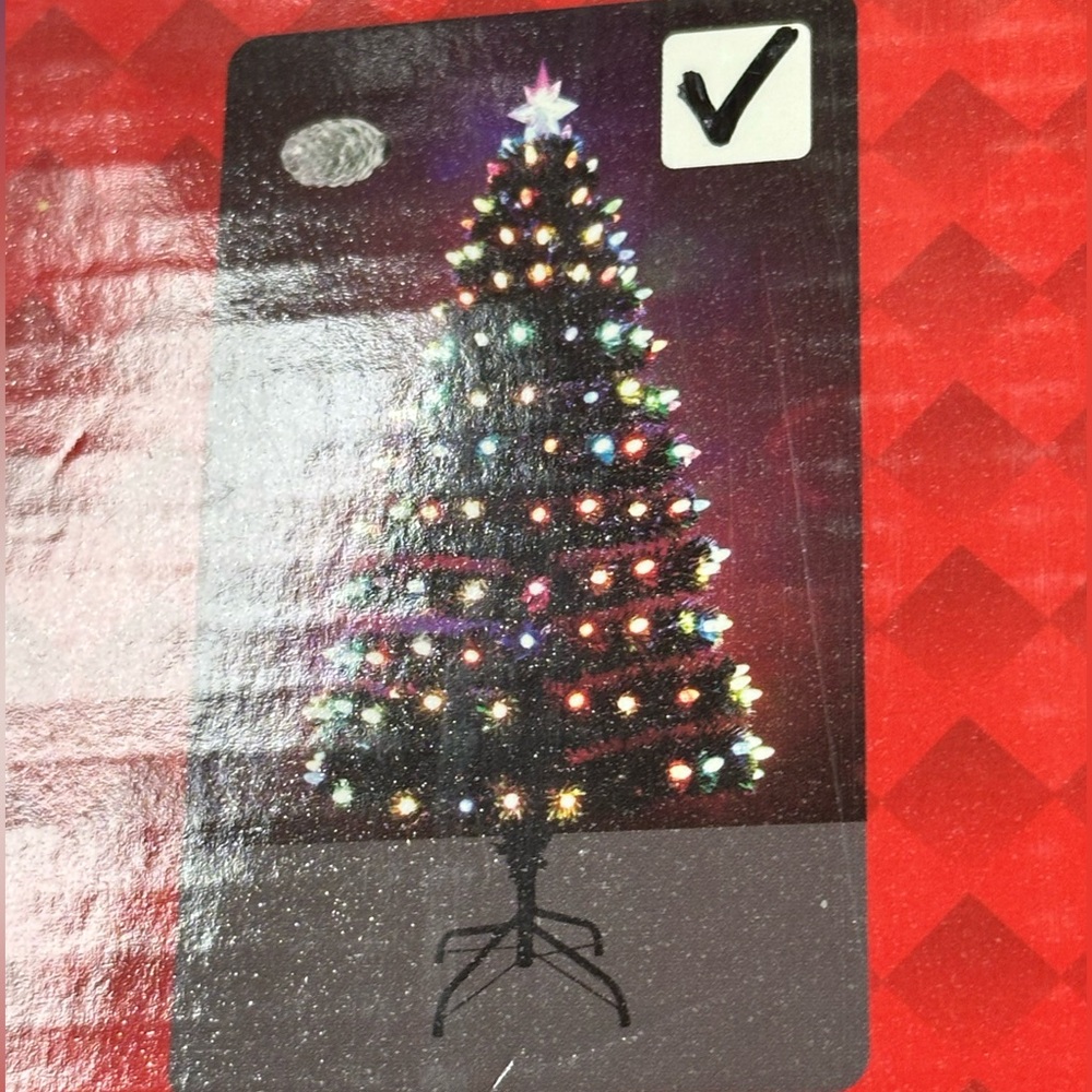 LED Christmas Tree - - Picture 2 of 6